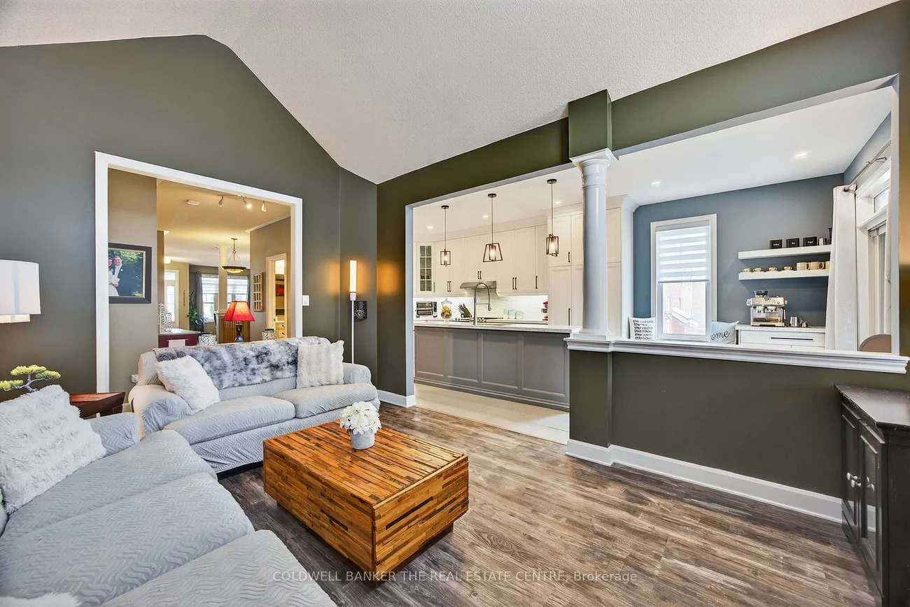 33, Booth, Bradford, Bradford West Gwillimbury