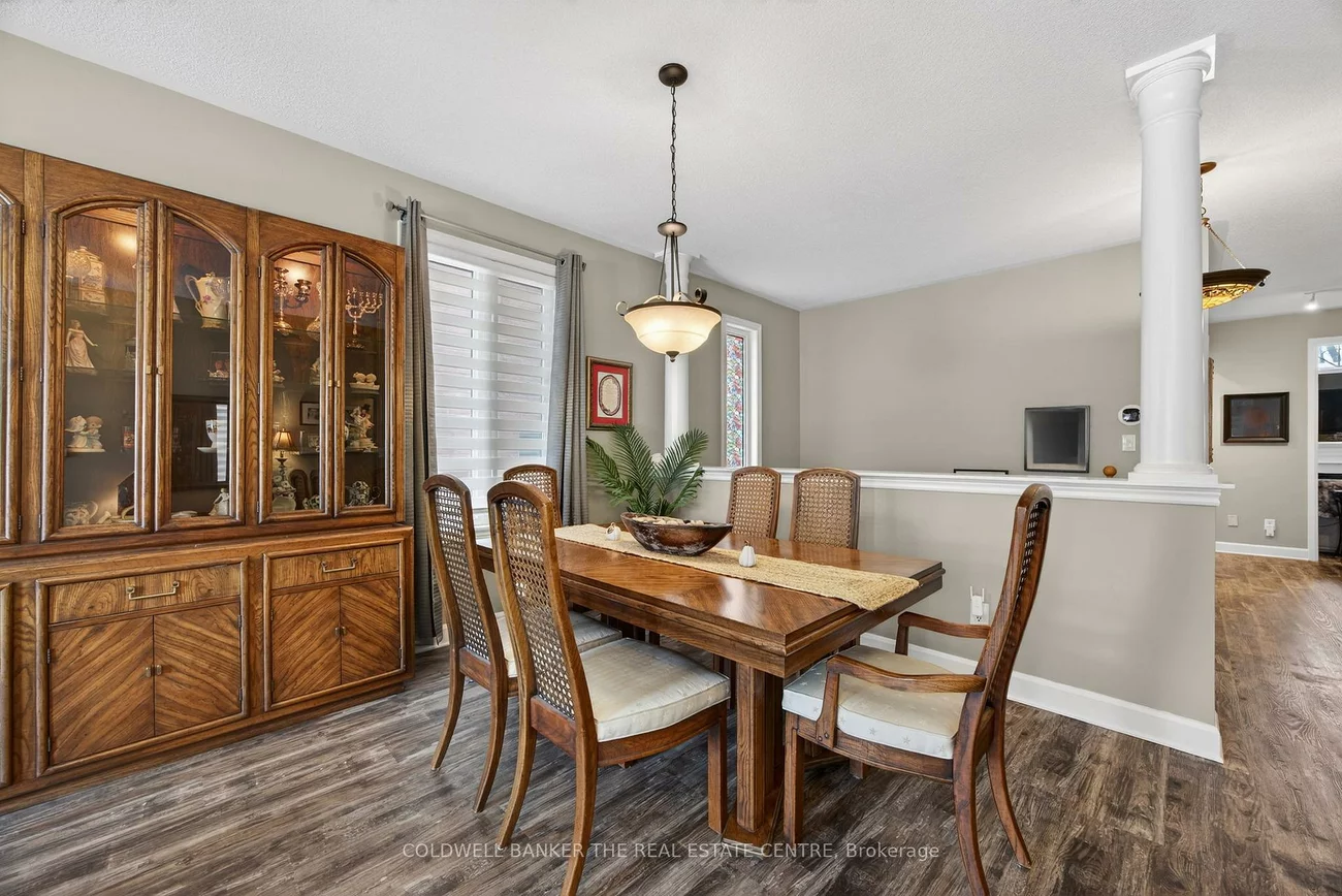 33, Booth, Bradford, Bradford West Gwillimbury