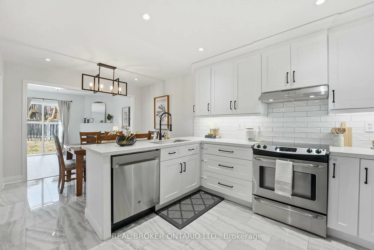 55, Christina, Bradford, Bradford West Gwillimbury