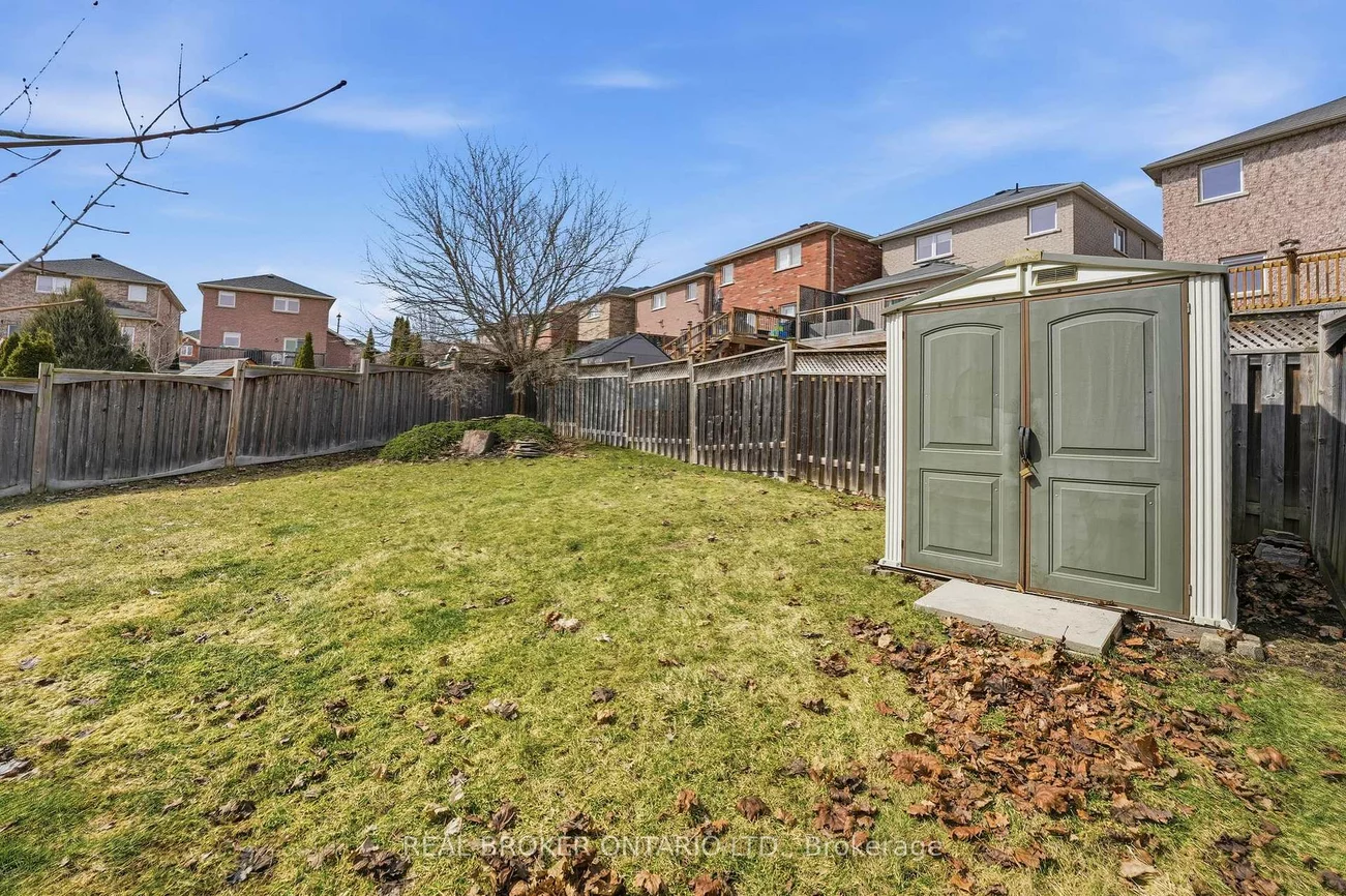 55, Christina, Bradford, Bradford West Gwillimbury