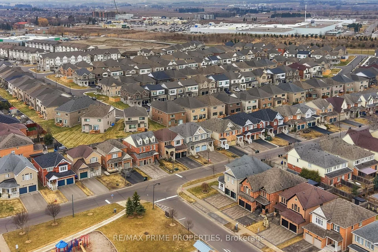 157, Meadowhawk, Bradford, Bradford West Gwillimbury