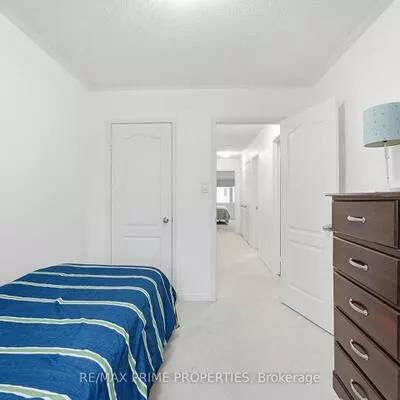 157, Meadowhawk, Bradford, Bradford West Gwillimbury