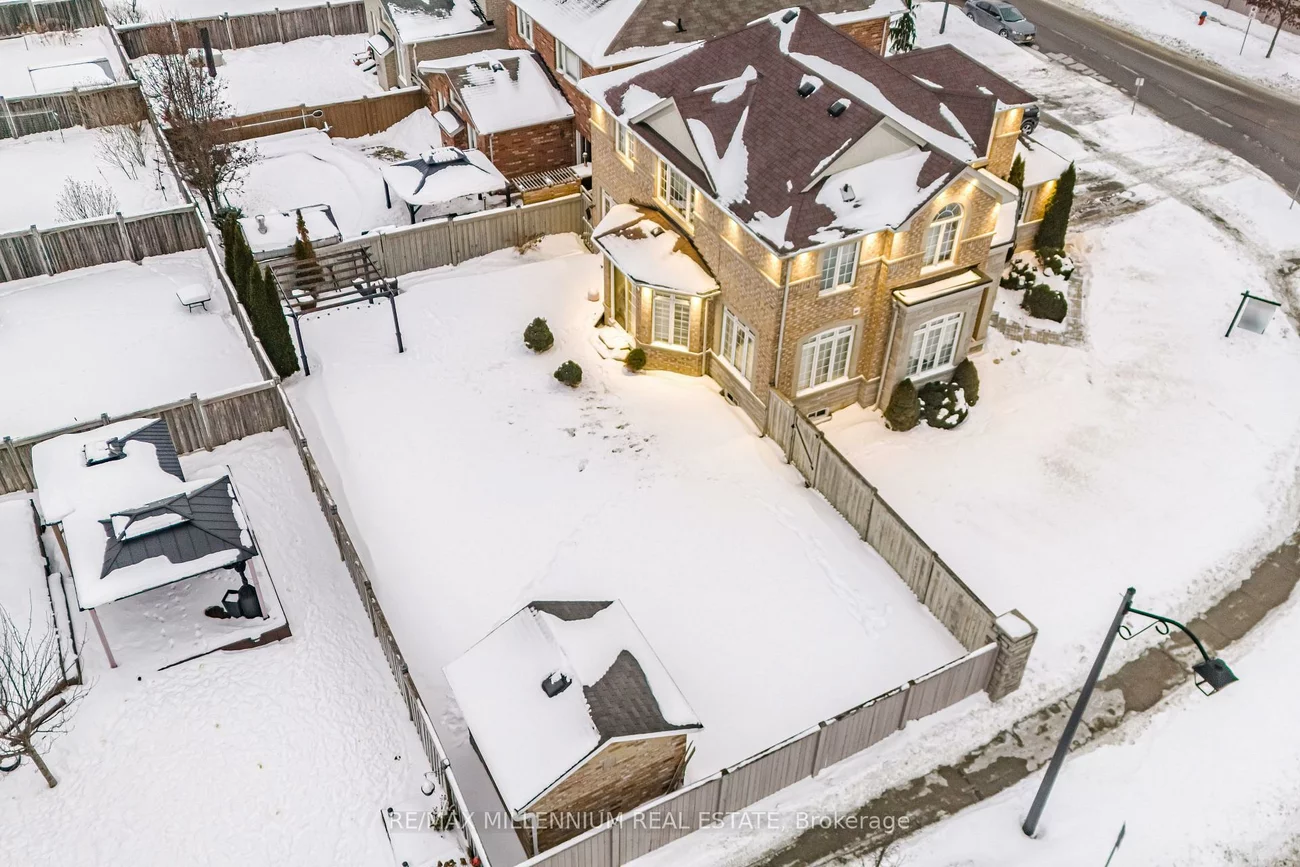 132, Blue Dasher, Bradford, Bradford West Gwillimbury