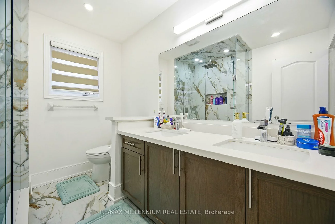 132, Blue Dasher, Bradford, Bradford West Gwillimbury