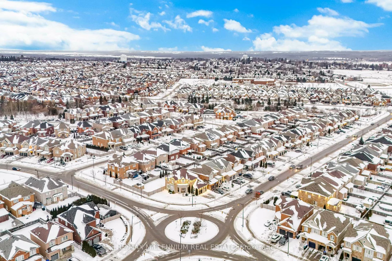 132, Blue Dasher, Bradford, Bradford West Gwillimbury