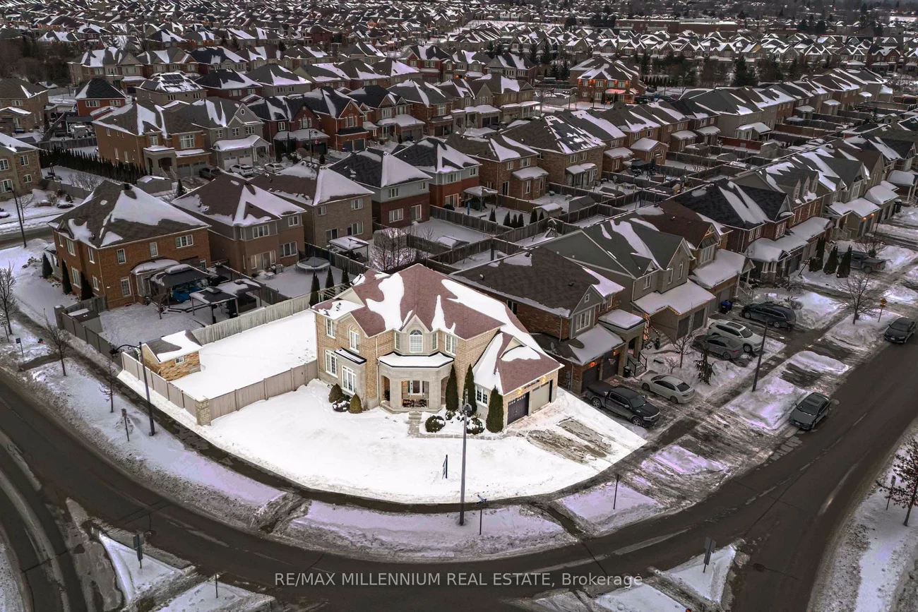 132, Blue Dasher, Bradford, Bradford West Gwillimbury