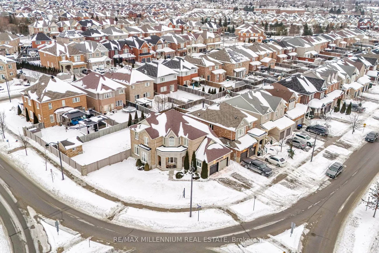 132, Blue Dasher, Bradford, Bradford West Gwillimbury