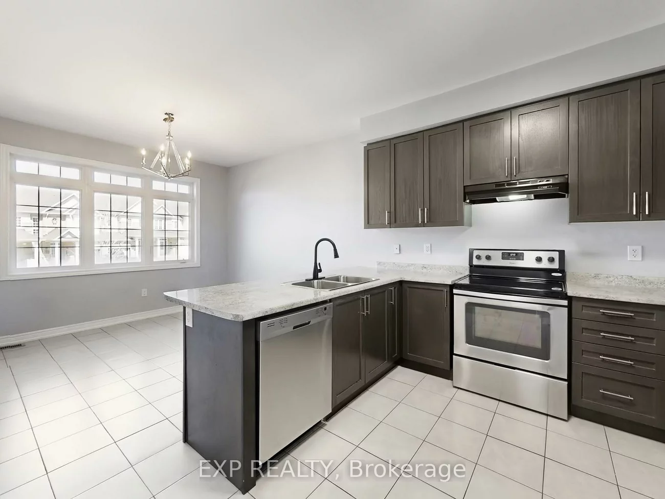 9, Matthewson, Bradford, Bradford West Gwillimbury