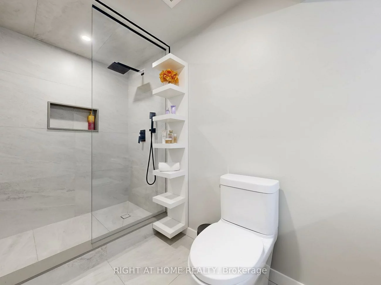 116, Summerlyn, Bradford, Bradford West Gwillimbury