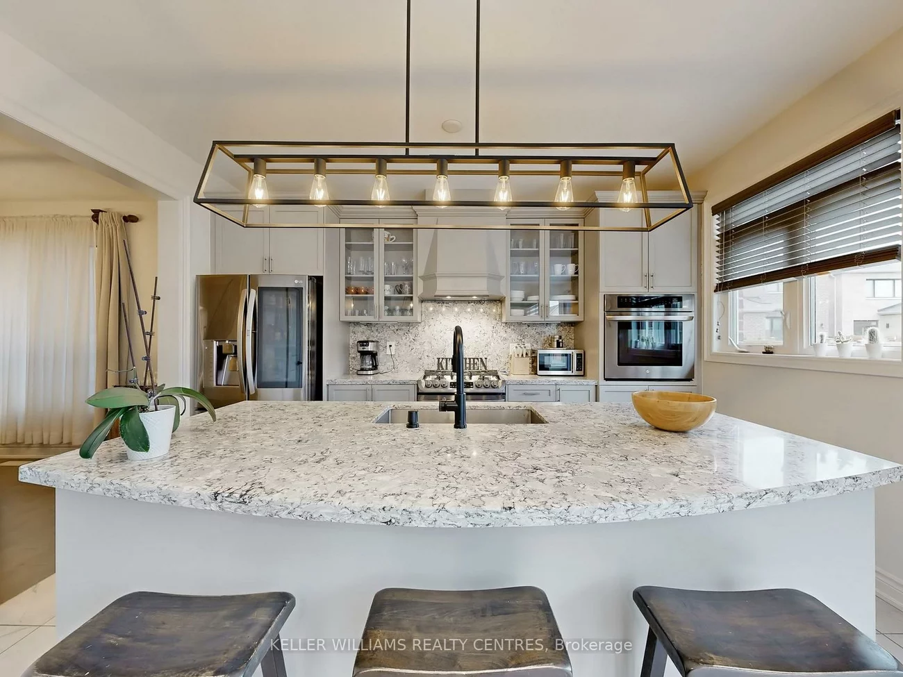 833, Langford, Bradford, Bradford West Gwillimbury