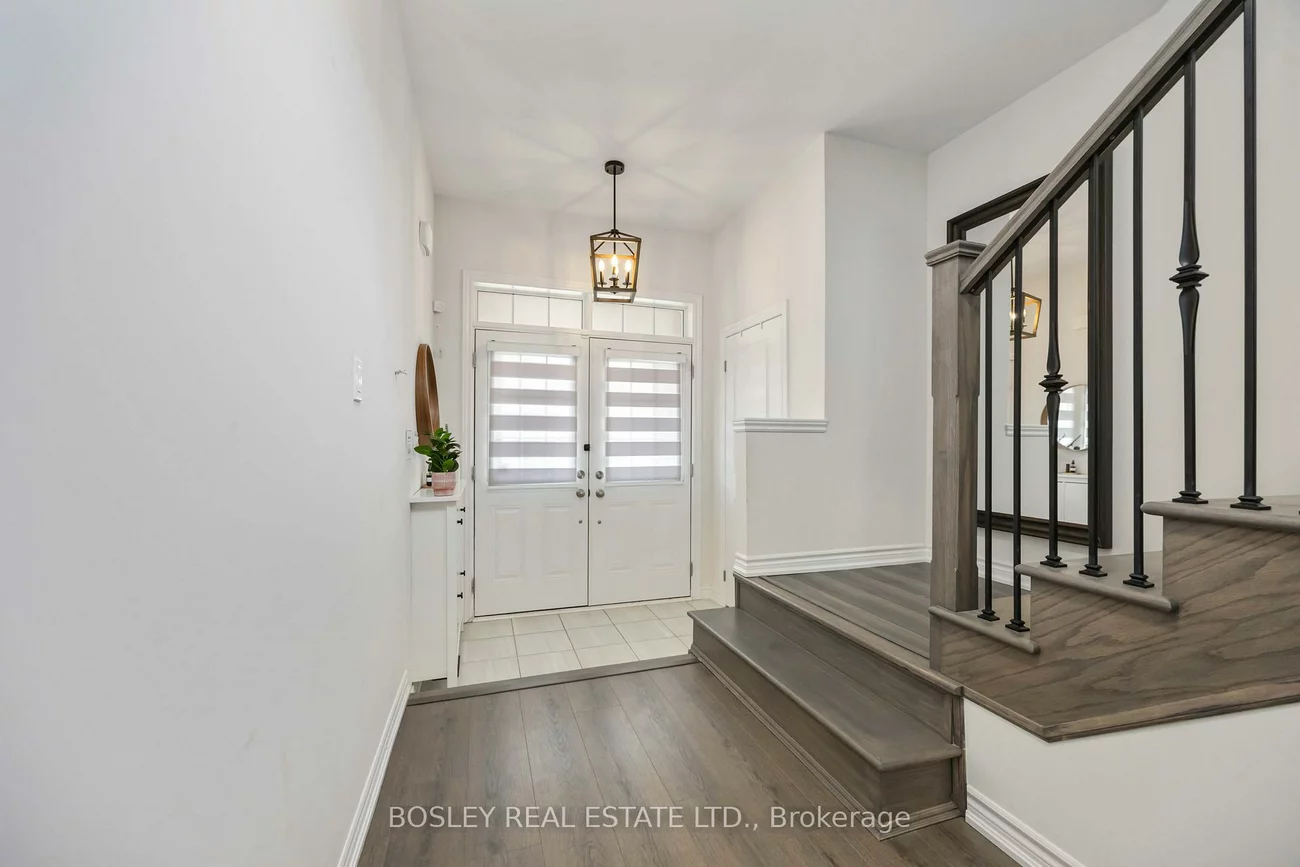 29, Ferragine, Bradford, Bradford West Gwillimbury