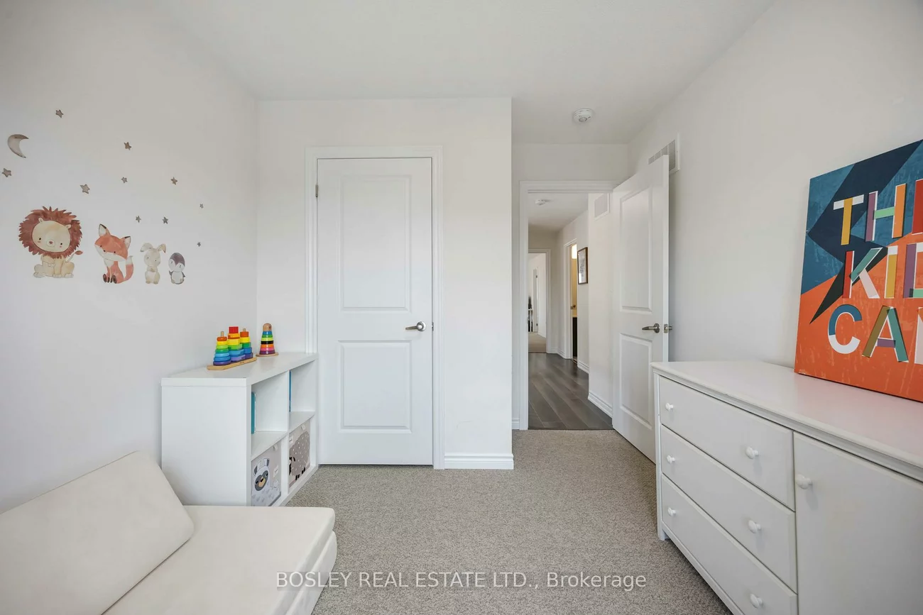 29, Ferragine, Bradford, Bradford West Gwillimbury