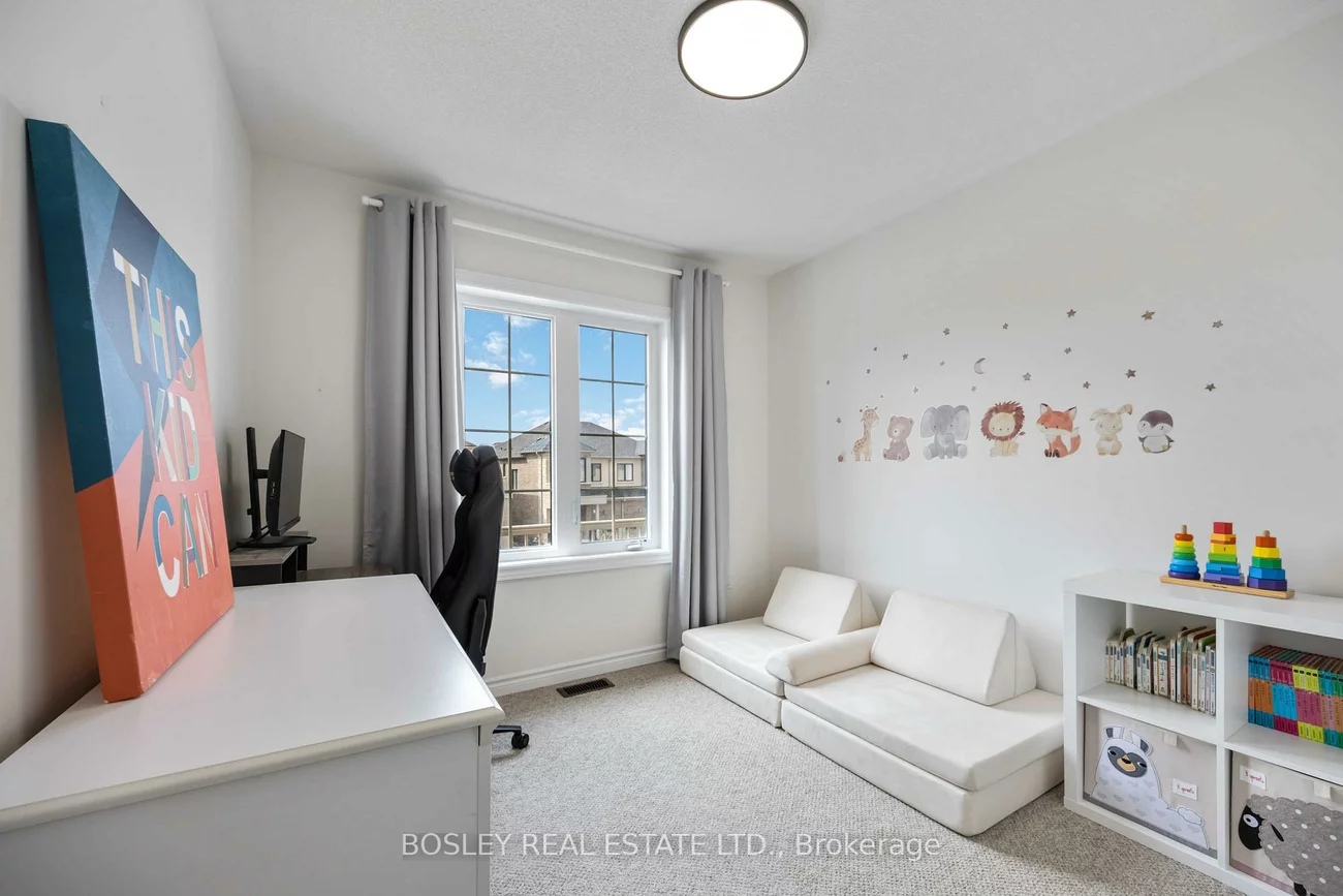 29, Ferragine, Bradford, Bradford West Gwillimbury