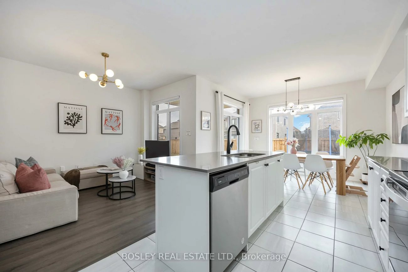 29, Ferragine, Bradford, Bradford West Gwillimbury