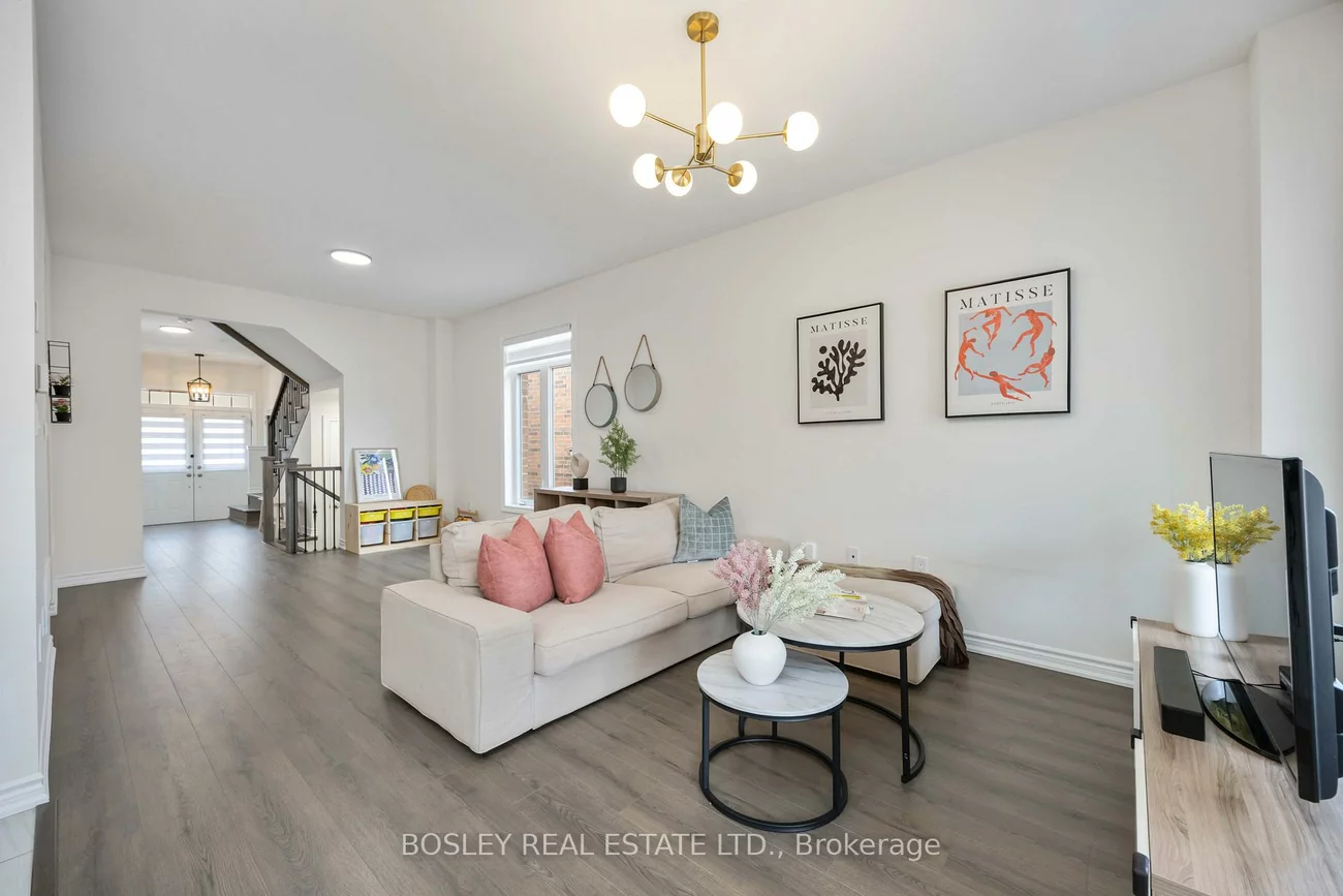 29, Ferragine, Bradford, Bradford West Gwillimbury