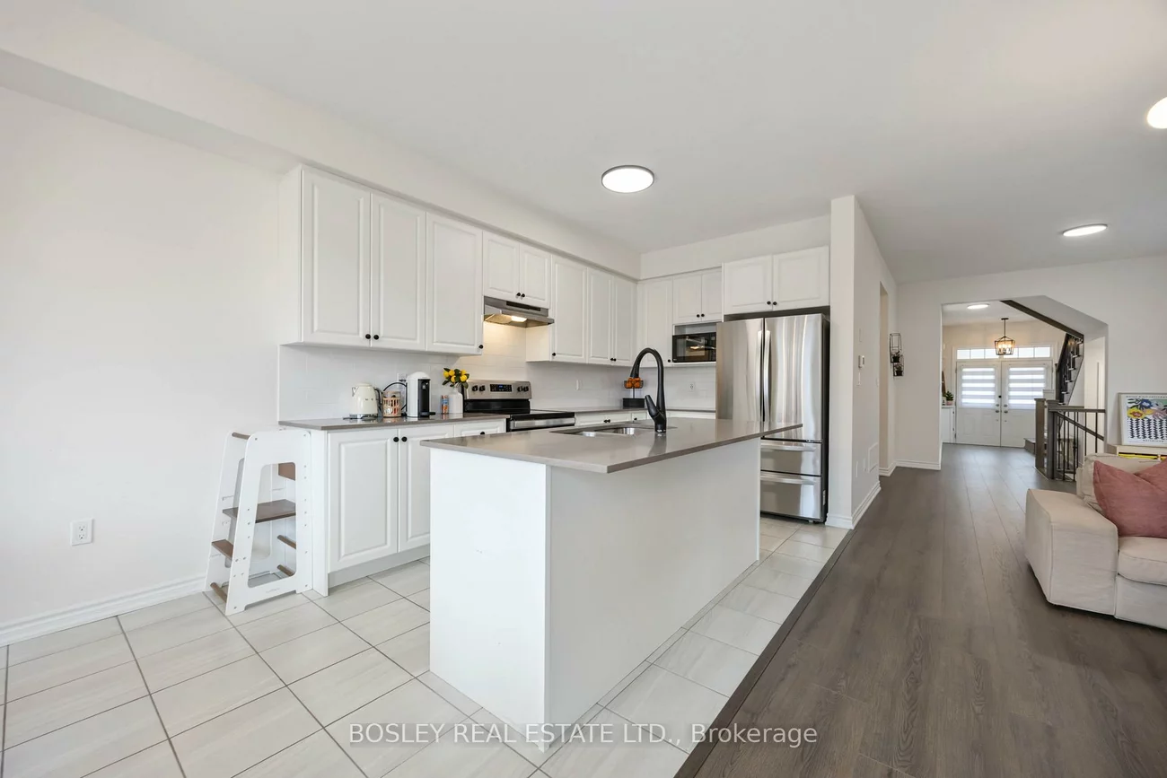 29, Ferragine, Bradford, Bradford West Gwillimbury