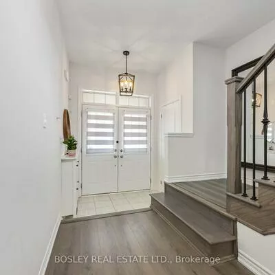 29, Ferragine, Bradford, Bradford West Gwillimbury