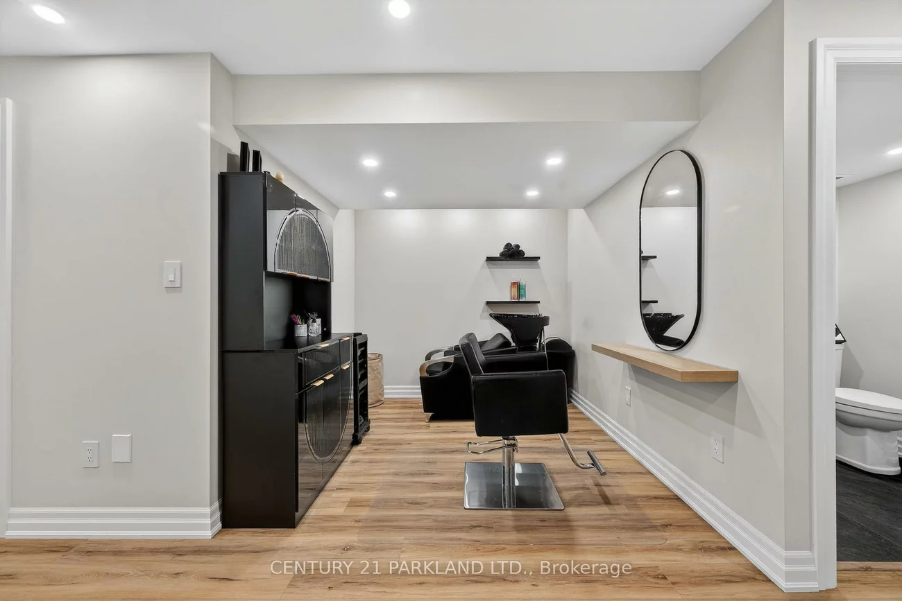 123, RUSSEL, Bradford, Bradford West Gwillimbury