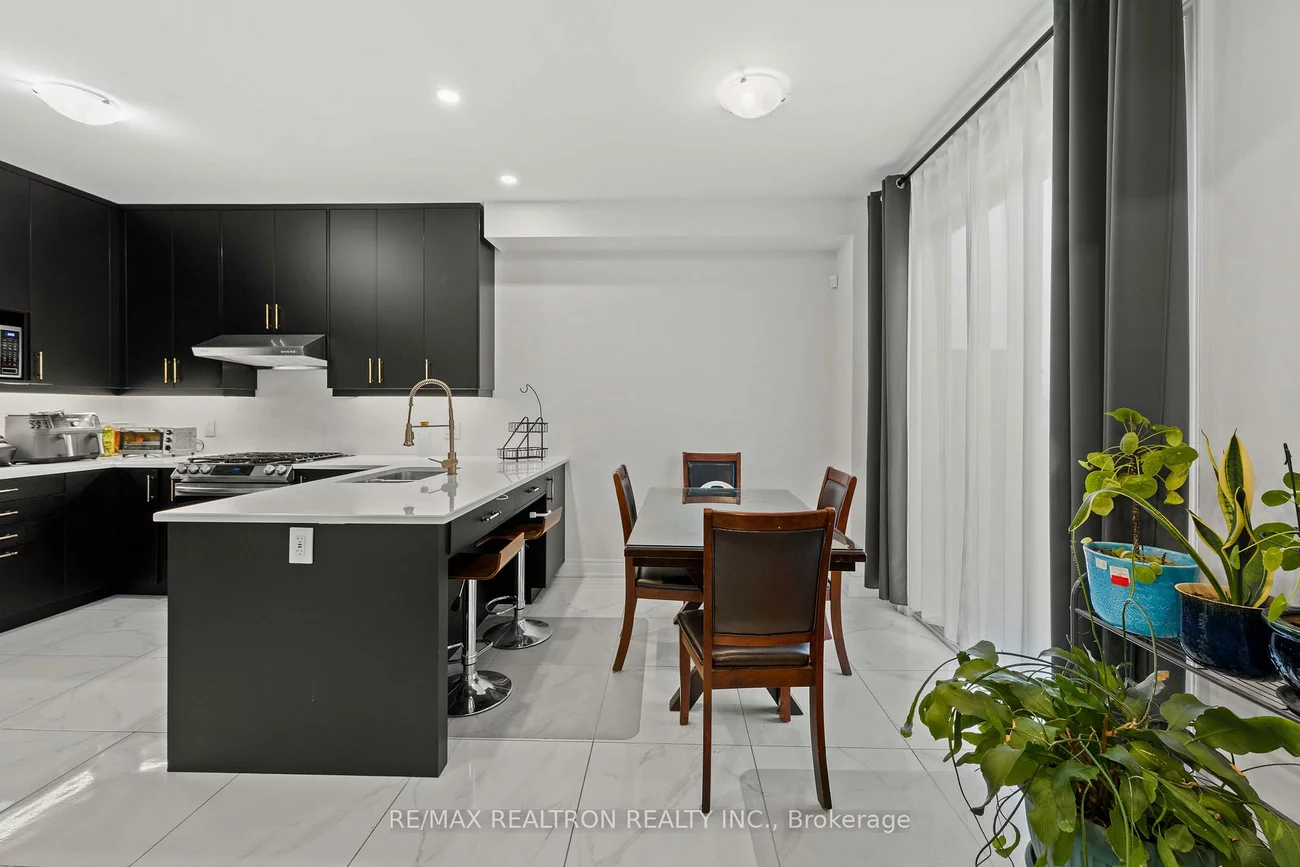 10, Neilly, Bradford, Bradford West Gwillimbury