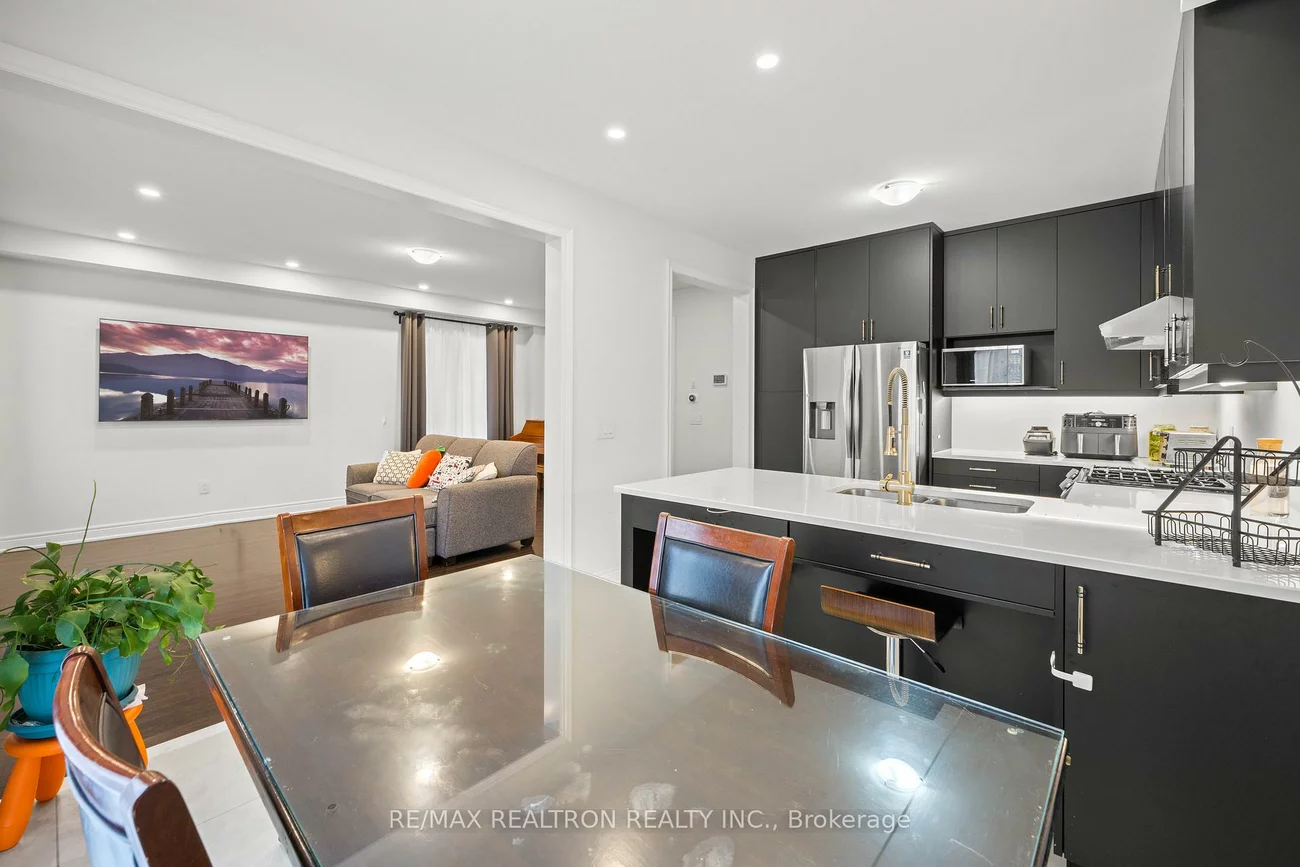 10, Neilly, Bradford, Bradford West Gwillimbury