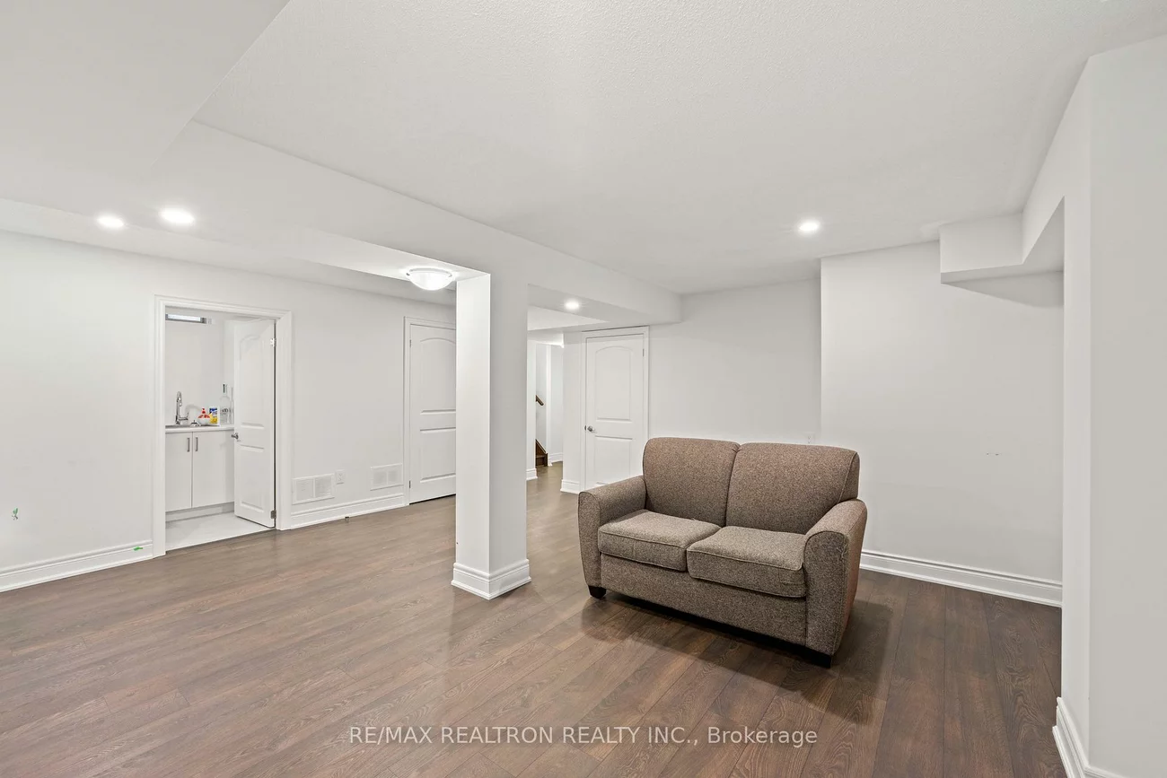 10, Neilly, Bradford, Bradford West Gwillimbury