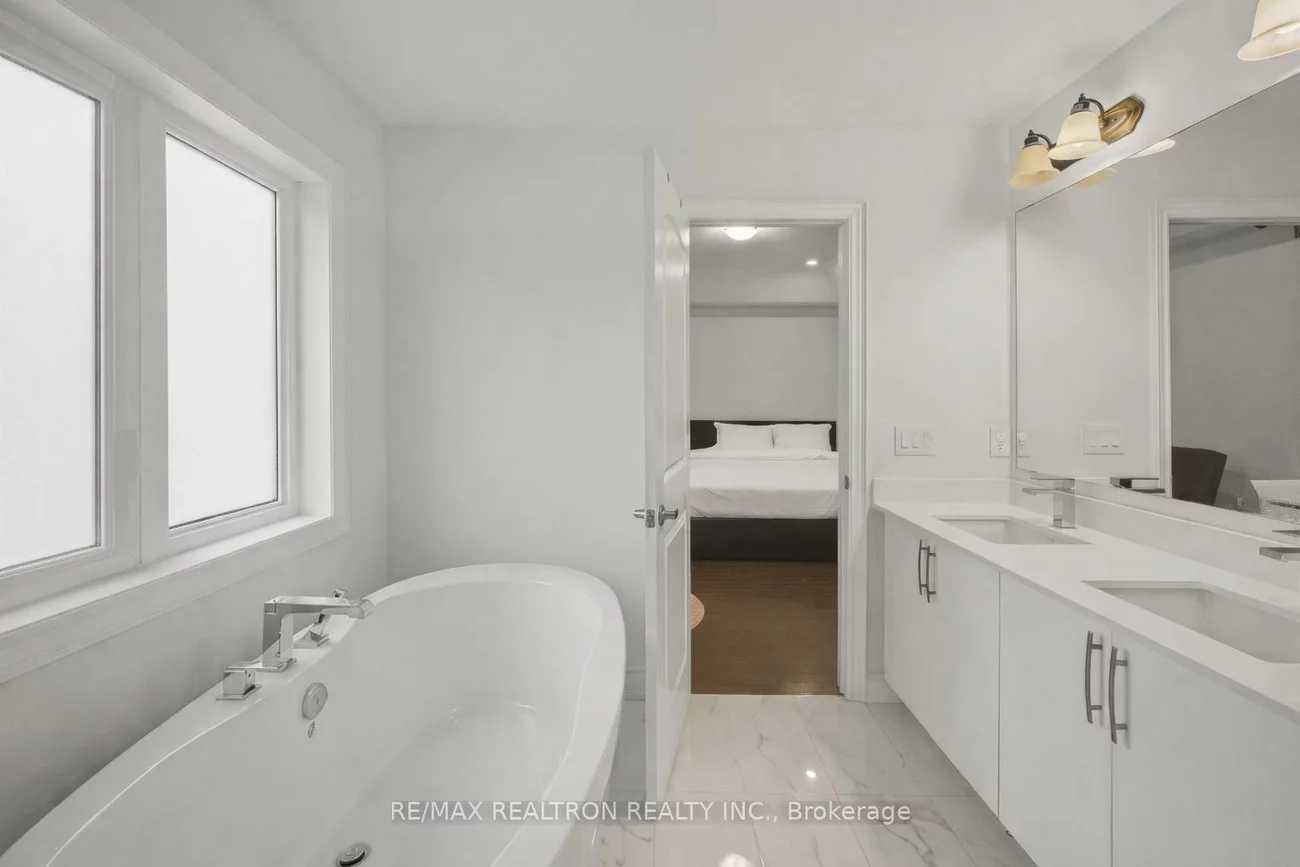 10, Neilly, Bradford, Bradford West Gwillimbury