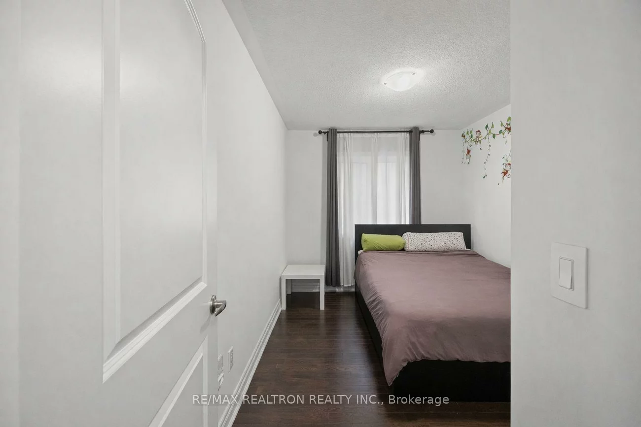 10, Neilly, Bradford, Bradford West Gwillimbury