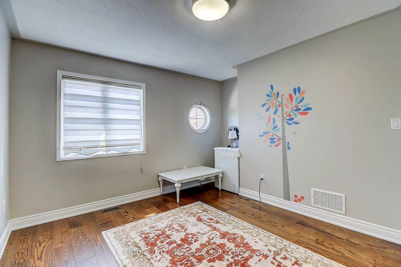 155, Webb, Bradford, Bradford West Gwillimbury