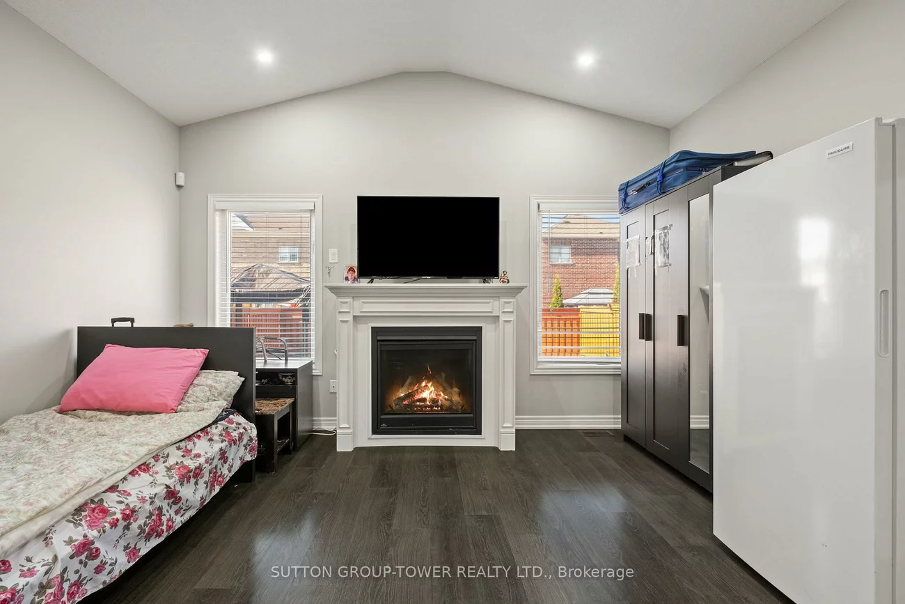 78, Romanelli, Bradford, Bradford West Gwillimbury