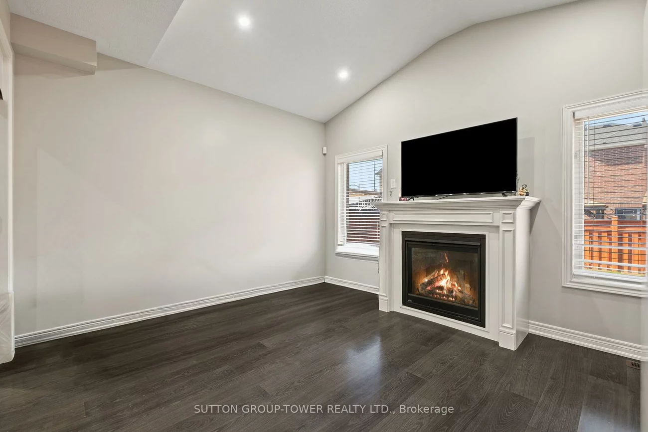 78, Romanelli, Bradford, Bradford West Gwillimbury