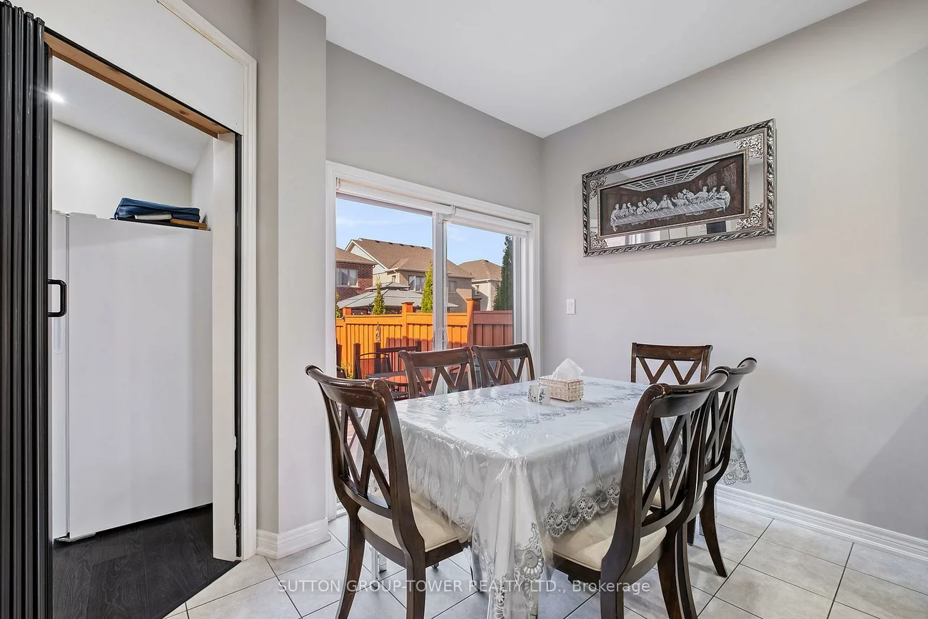 78, Romanelli, Bradford, Bradford West Gwillimbury