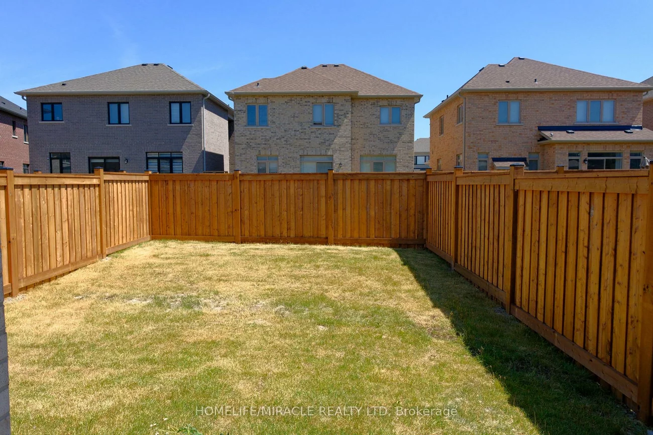 57, FERRAGINE, Bradford, Bradford West Gwillimbury