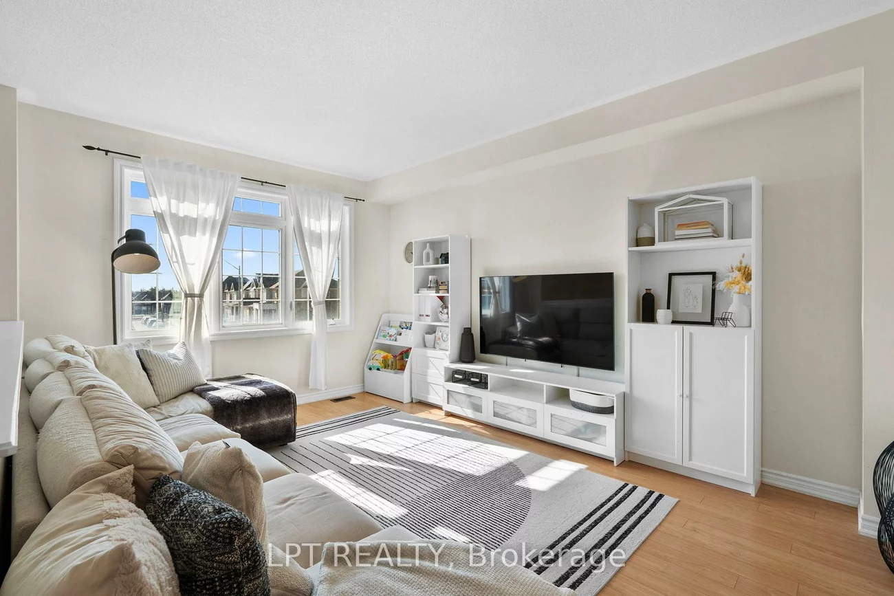 117, Taucar, Bradford, Bradford West Gwillimbury