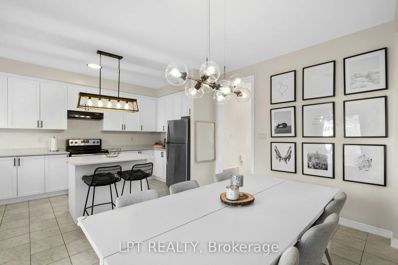 117, Taucar, Bradford, Bradford West Gwillimbury