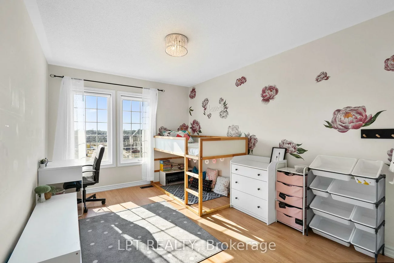 117, Taucar, Bradford, Bradford West Gwillimbury