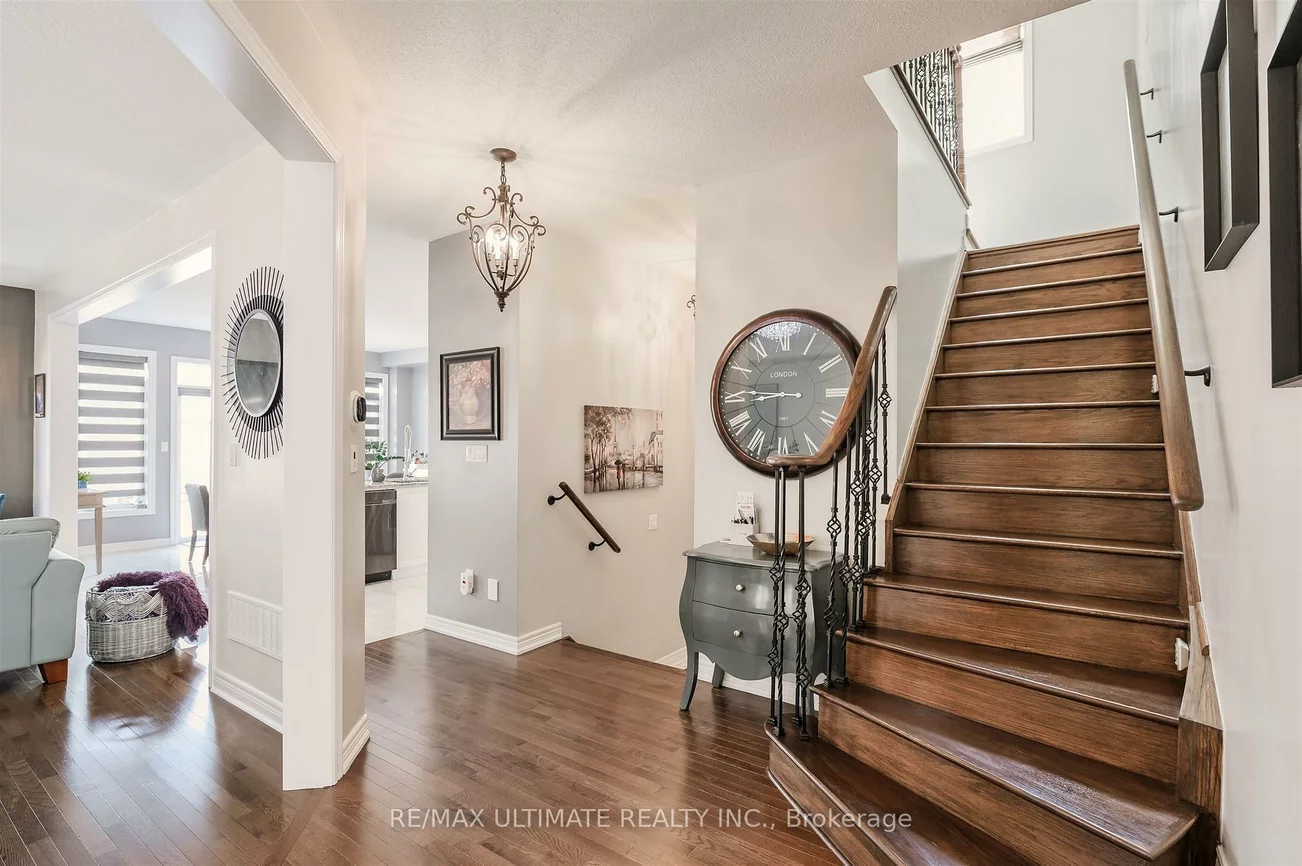 47, Lewis, Bradford, Bradford West Gwillimbury