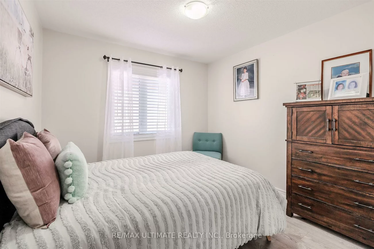 47, Lewis, Bradford, Bradford West Gwillimbury