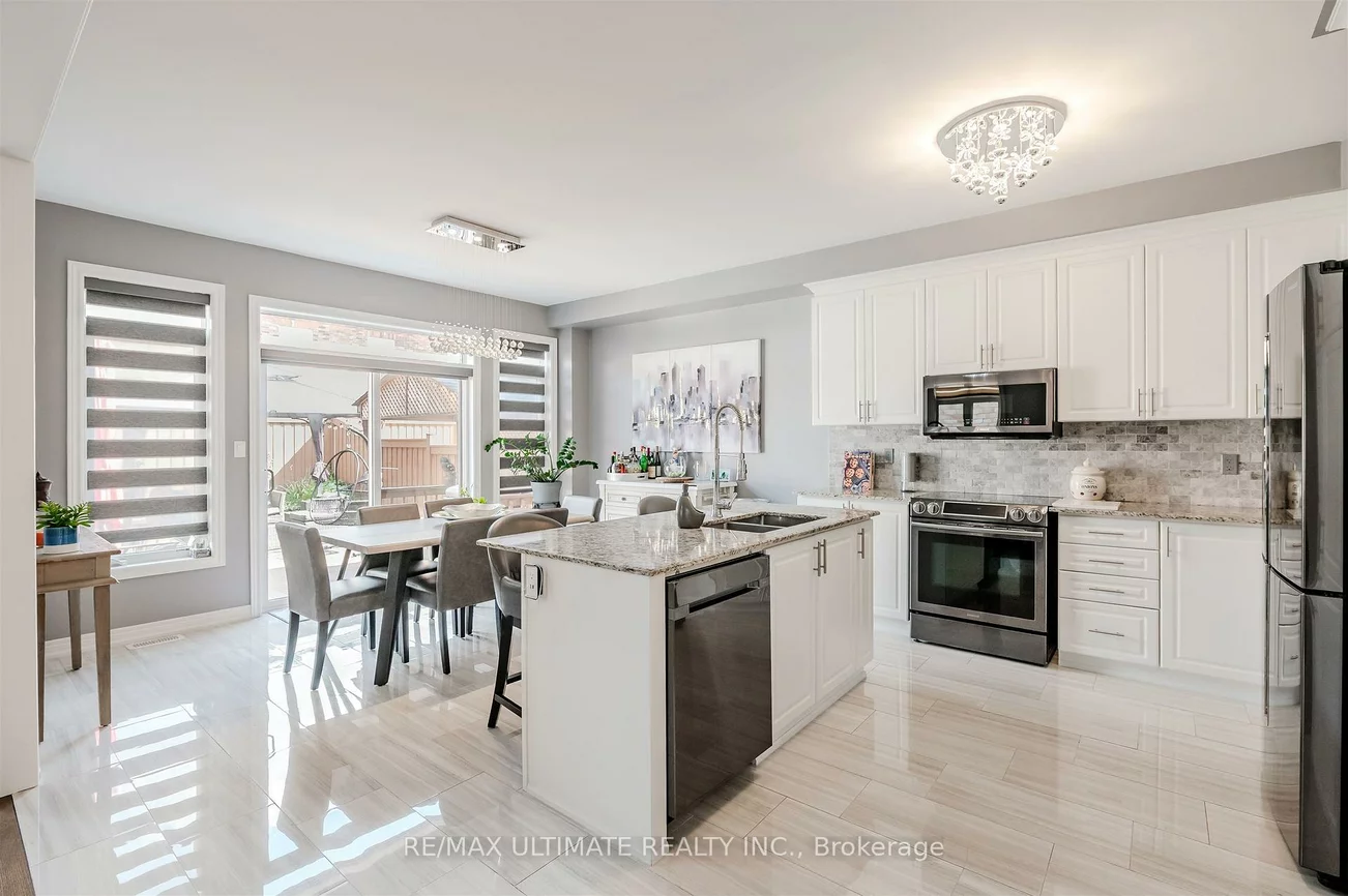 47, Lewis, Bradford, Bradford West Gwillimbury