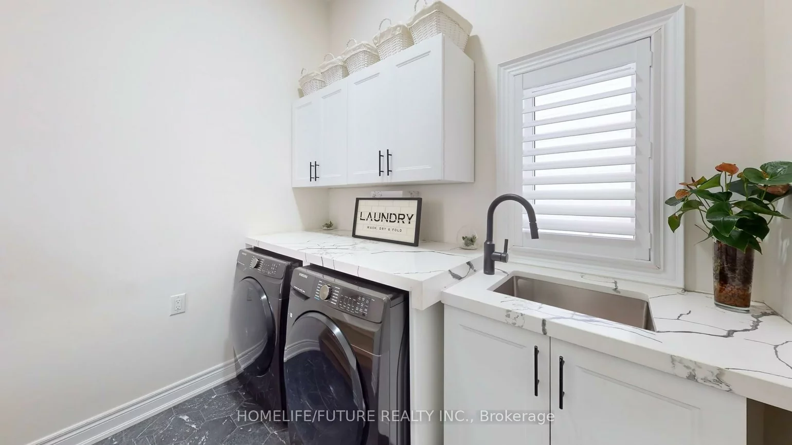 1009, Langford, Bradford, Bradford West Gwillimbury