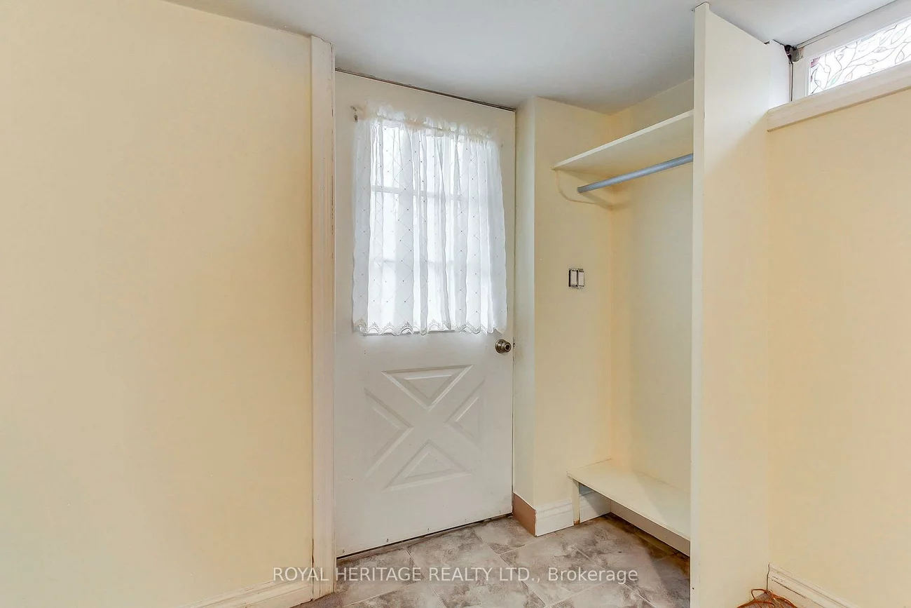 49, John, Bradford, Bradford West Gwillimbury