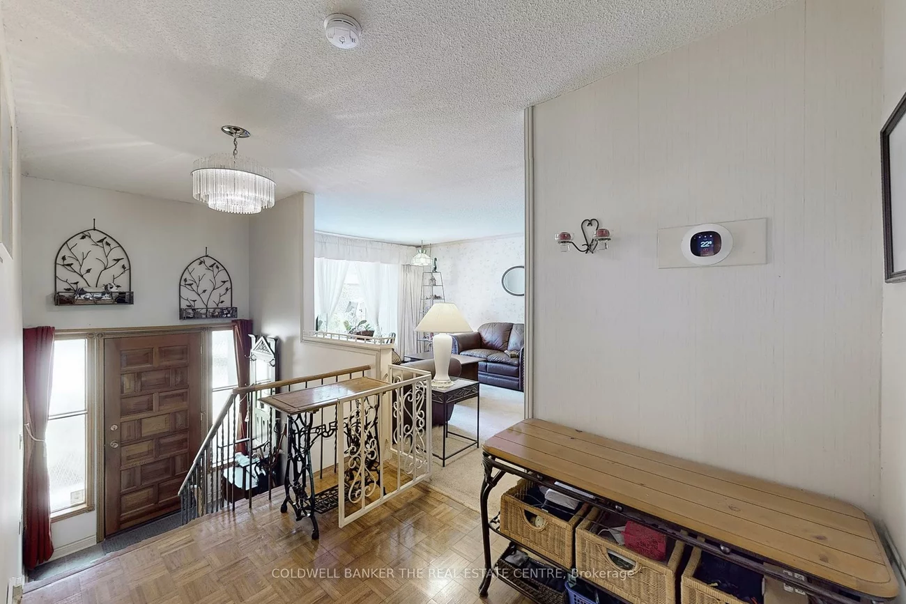 122, Valleyview, Bradford, Bradford West Gwillimbury