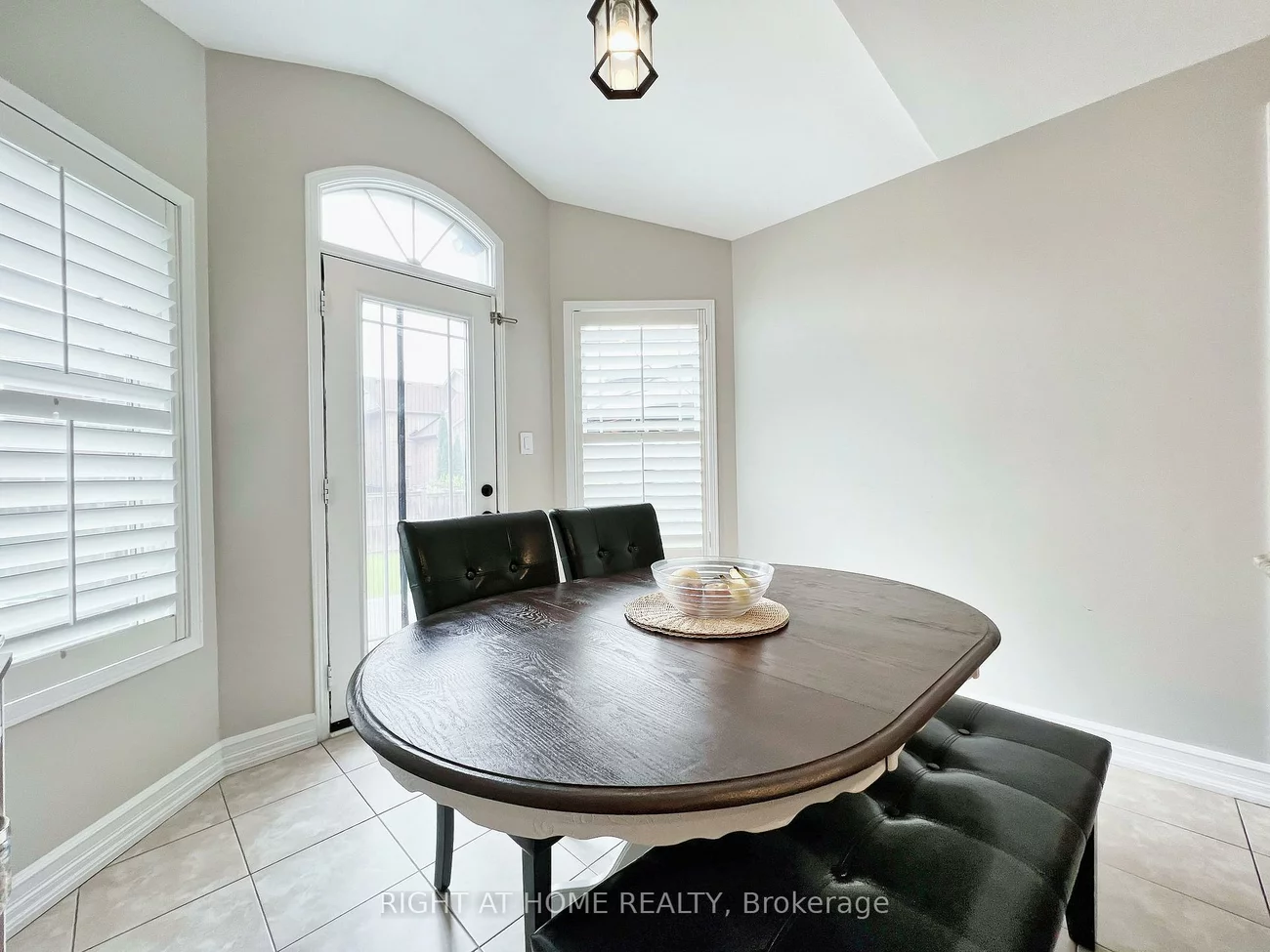 343, Miller Park, Bradford, Bradford West Gwillimbury