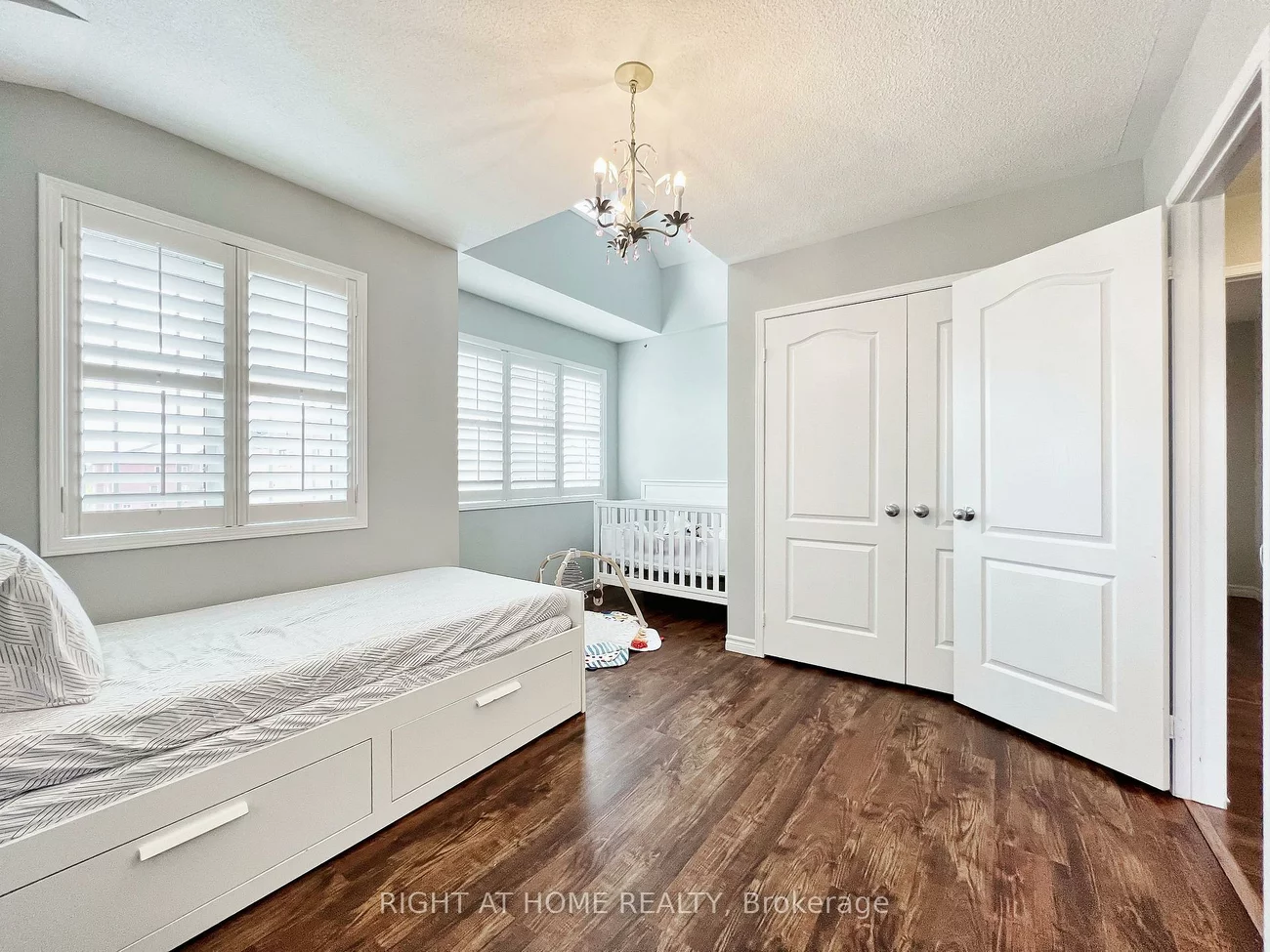 343, Miller Park, Bradford, Bradford West Gwillimbury