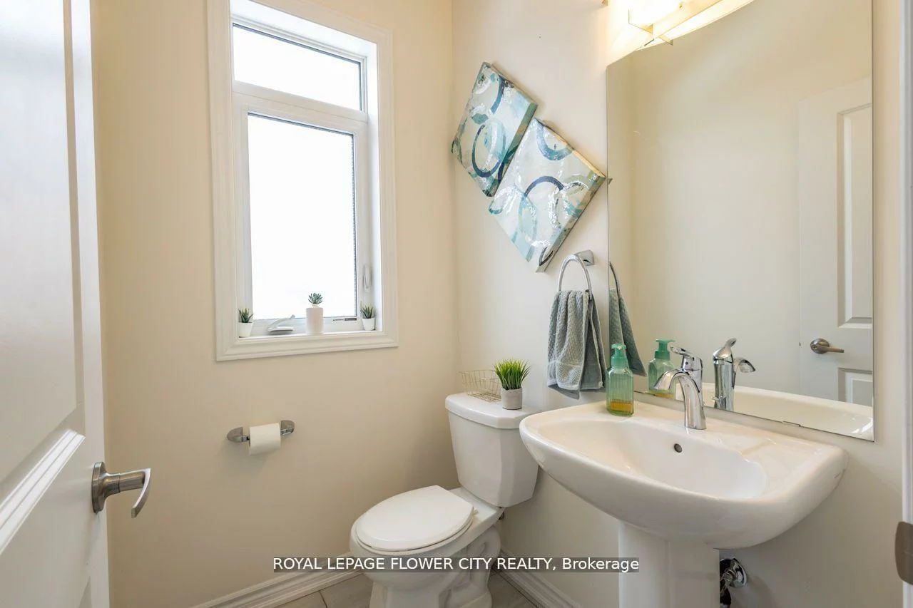 13, Ferragine, Bradford, Bradford West Gwillimbury