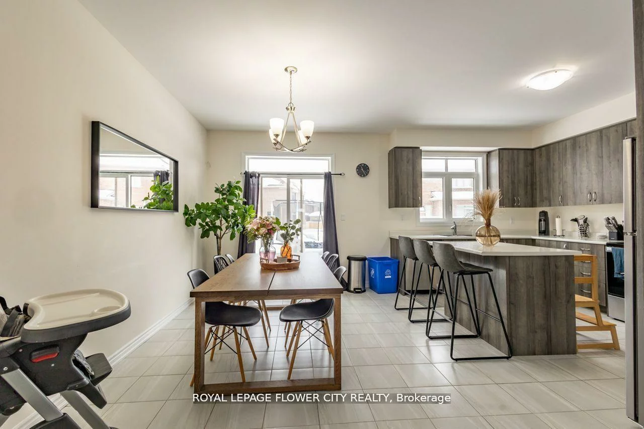 13, Ferragine, Bradford, Bradford West Gwillimbury