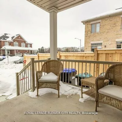 13, Ferragine, Bradford, Bradford West Gwillimbury