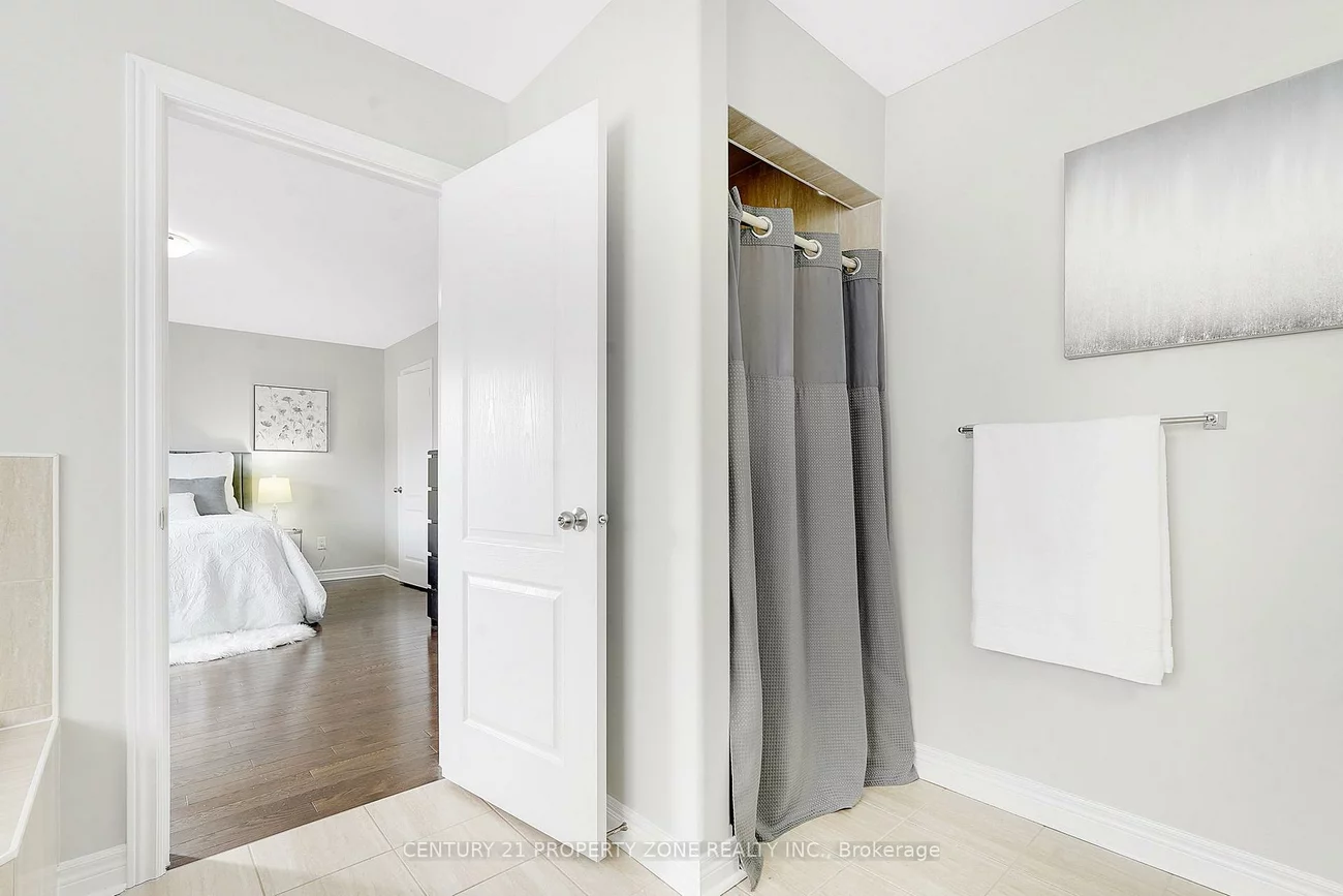 95, Blue Dasher, Bradford, Bradford West Gwillimbury