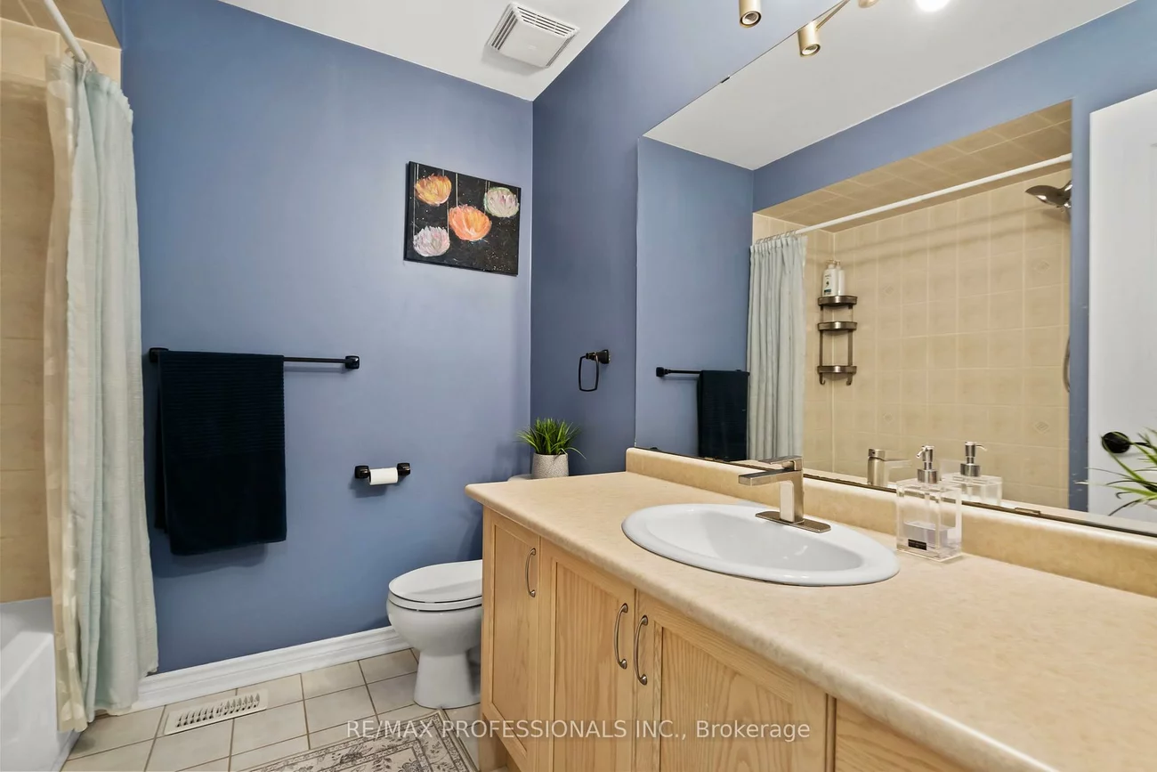 135, Professor Day, Bradford, Bradford West Gwillimbury