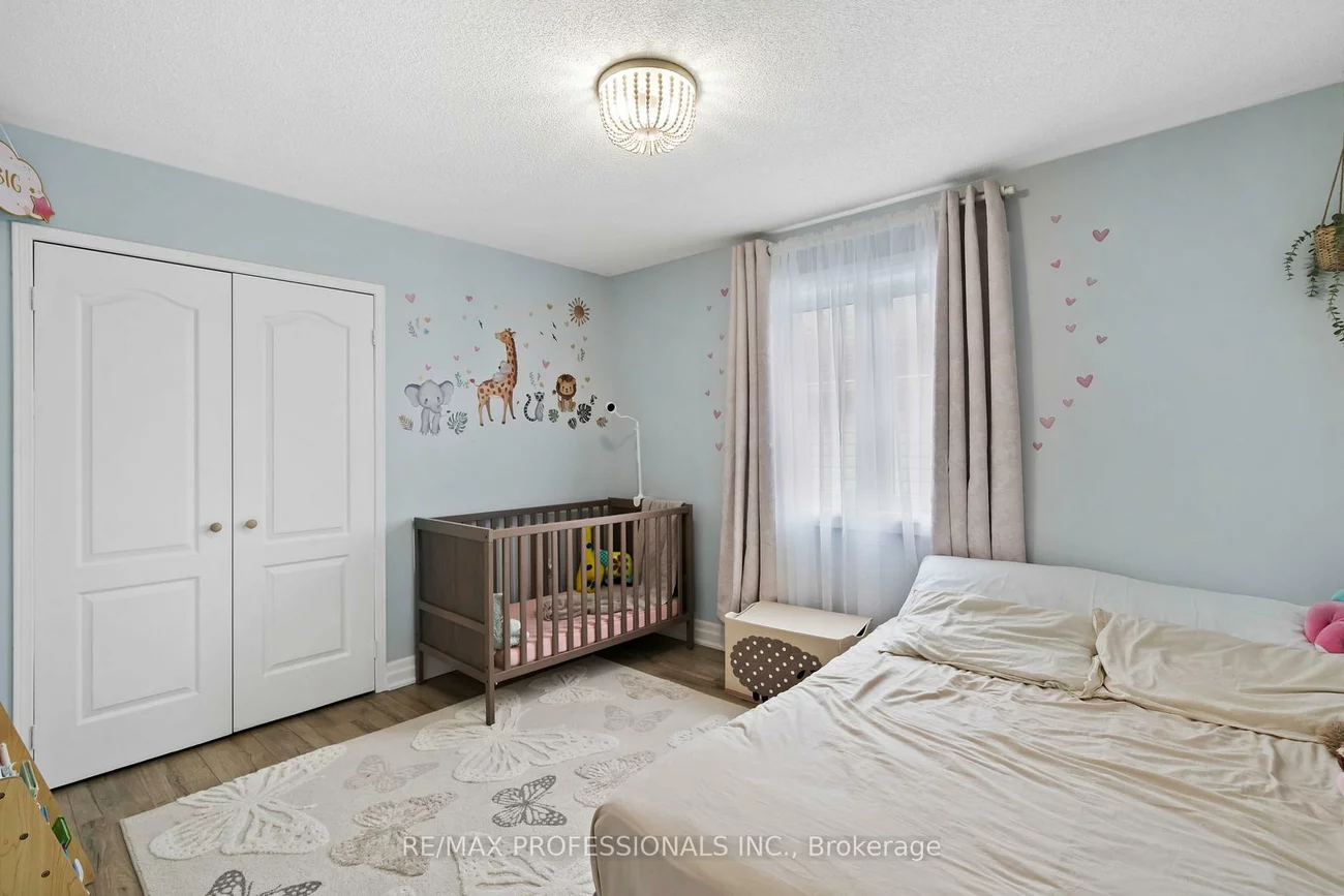 135, Professor Day, Bradford, Bradford West Gwillimbury