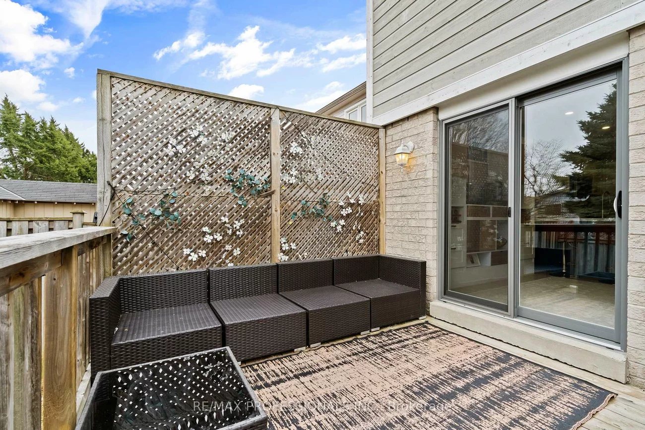 135, Professor Day, Bradford, Bradford West Gwillimbury